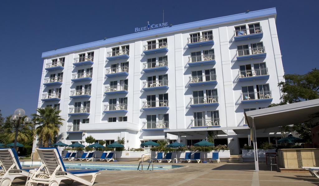 Blue Crane Hotel Apts Лимасол Экстерьер фото