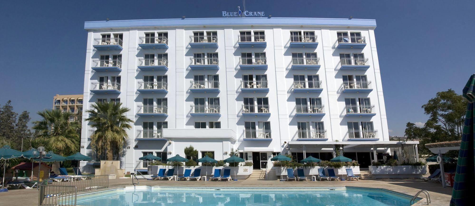 Blue Crane Hotel Apts Лимасол Экстерьер фото